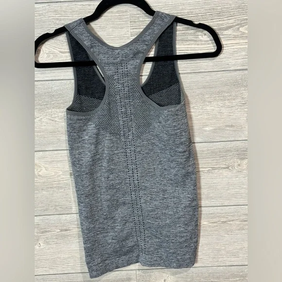 Savvi Compression Tank Top, Gray, Size Medium - Picture 4 of 5